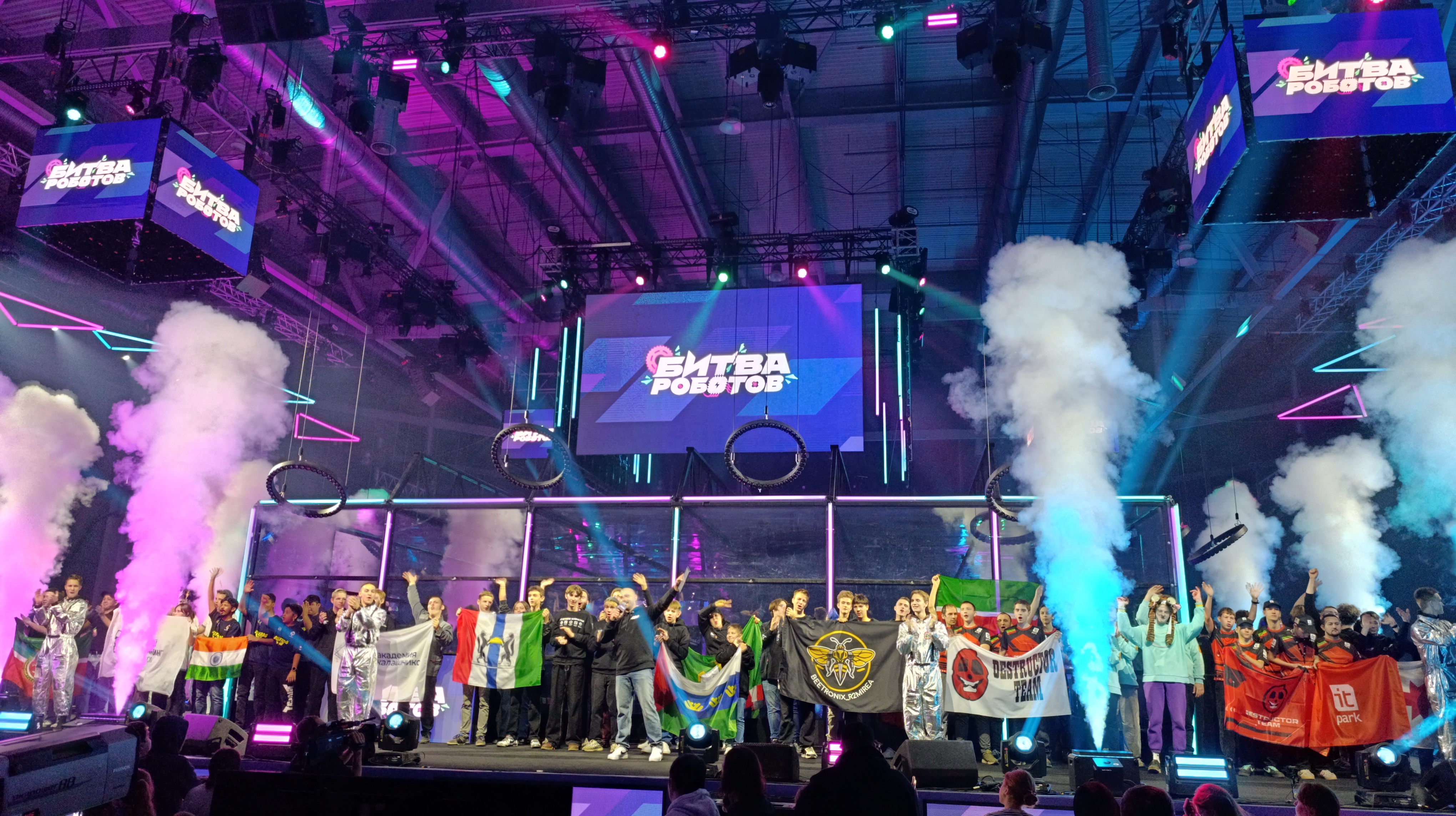 Погружение в «Битву роботов»: Команда робототехники БрГУ продолжает готовиться к выходу на всероссийскую арену